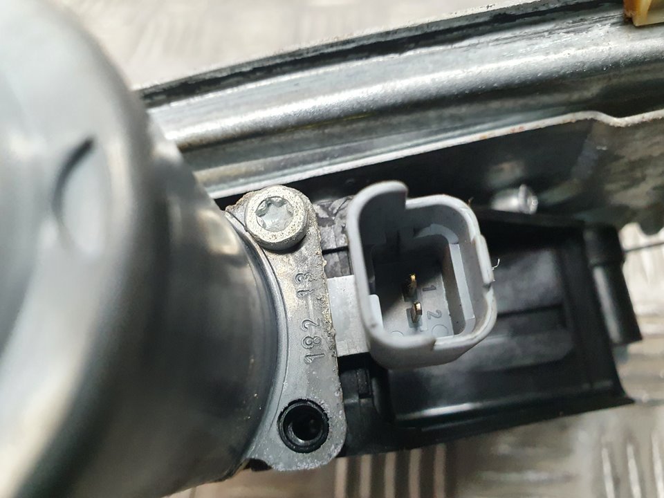Elevalunas Delantero Derecho Para Peugeot 208