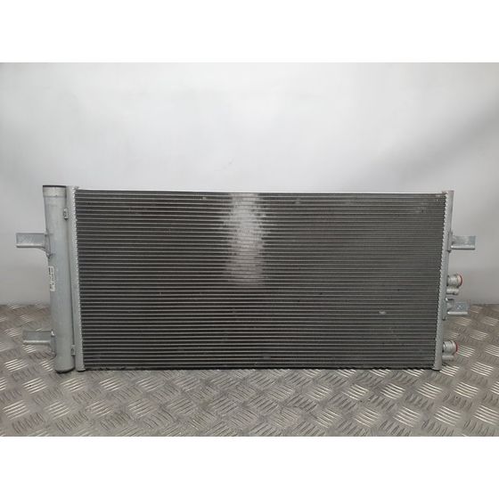 Condensador / Radiador Aire Acondicionado Para Bmw Serie 1 Lim.