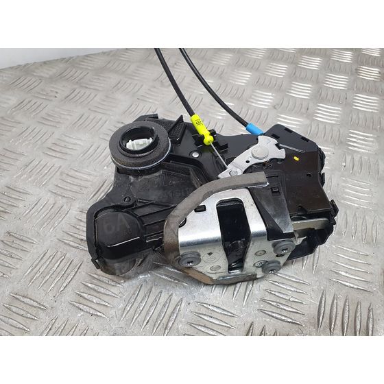 Cerradura Puerta Delantera Izquierda  Para Toyota Avensis Touring Sports