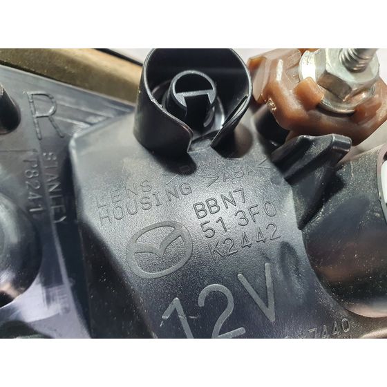 Piloto Trasero Derecho Para Mazda 3 Lim.