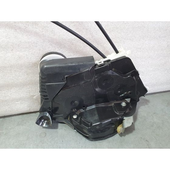 Cerradura Puerta Delantera Derecha Para Toyota Yaris