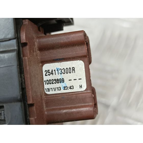 Mando Elevalunas Delantero Izquierdo Para Renault Captur