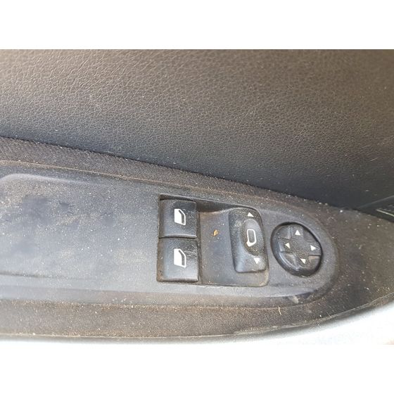 Mando Elevalunas Delantero Izquierdo Para Peugeot 308