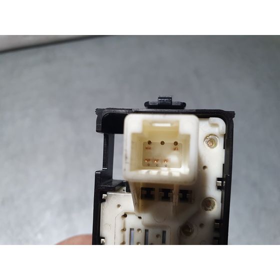 Mando Elevalunas Delantero Derecho Para Toyota Auris