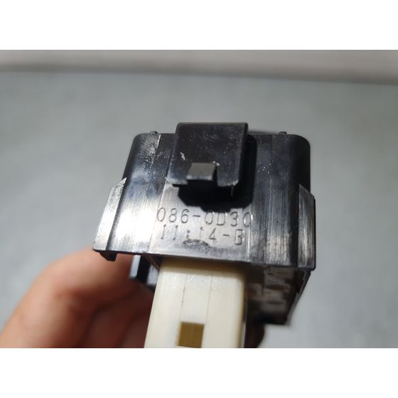 Mando Elevalunas Delantero Derecho Para Toyota Auris