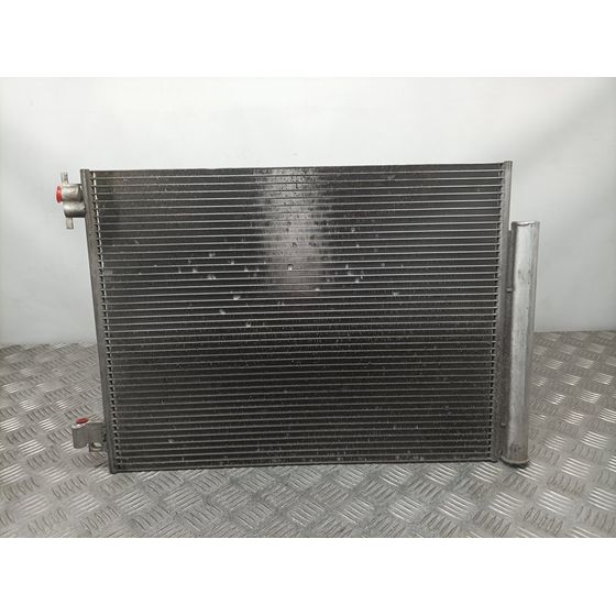 Condensador / Radiador Aire Acondicionado Para Renault Clio Iv