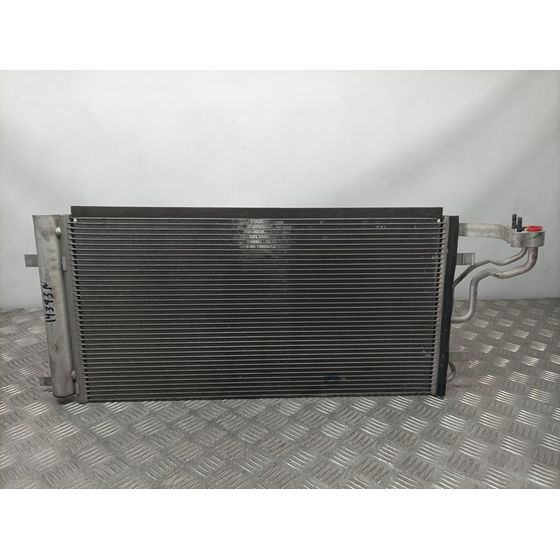 Condensador / Radiador Aire Acondicionado Para Hyundai I30