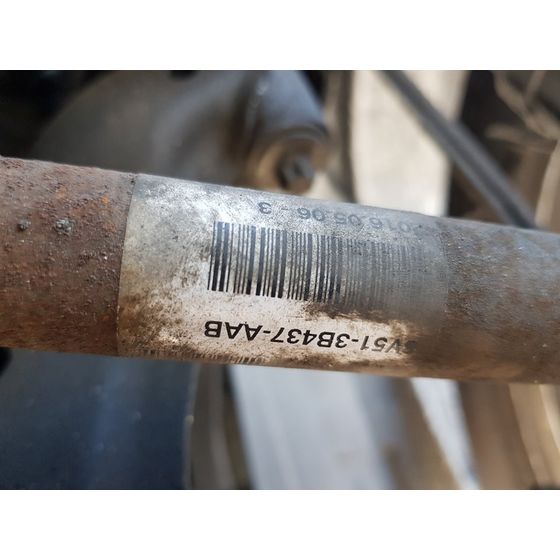 Transmision Delantera Izquierda Para Ford Fiesta