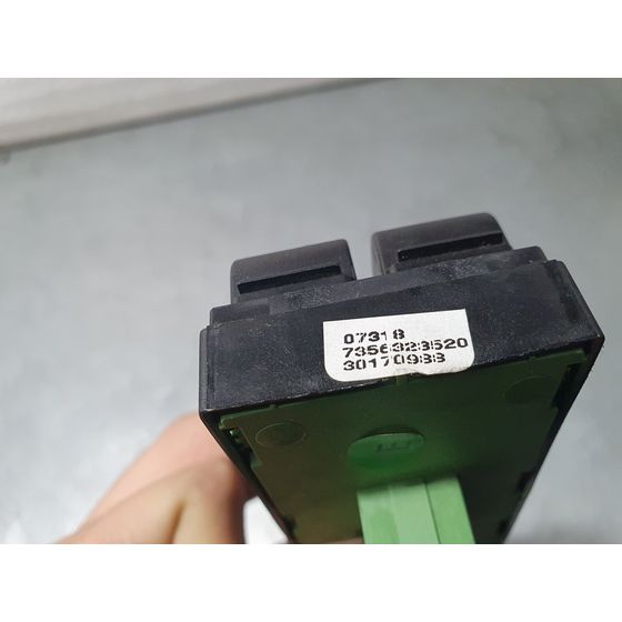 Mando Elevalunas Delantero Izquierdo Para Fiat Tipo Ii Fam