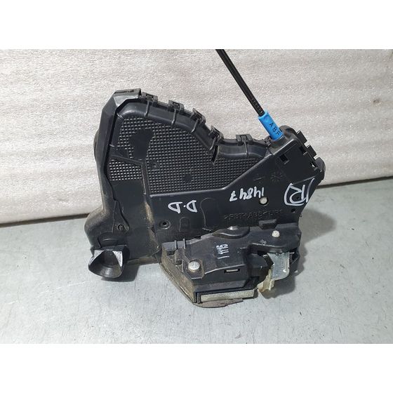 Cerradura Puerta Delantera Derecha Para Toyota Auris