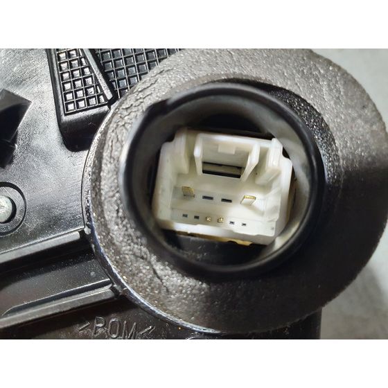 Cerradura Puerta Delantera Derecha Para Toyota Auris