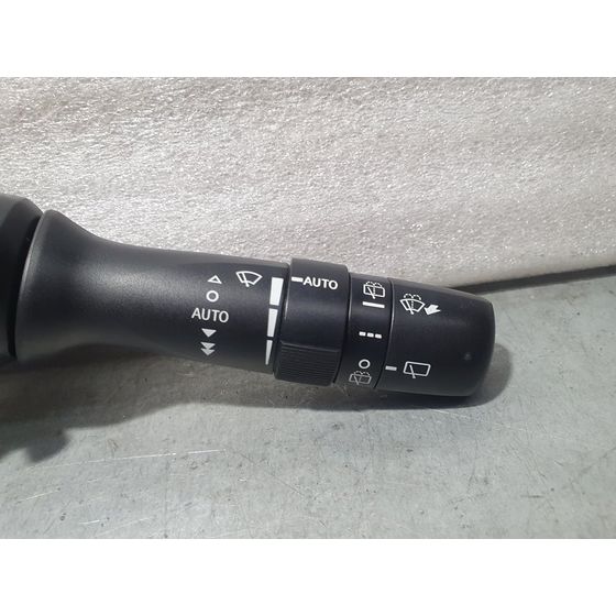 Mando Limpia para Toyota Yaris