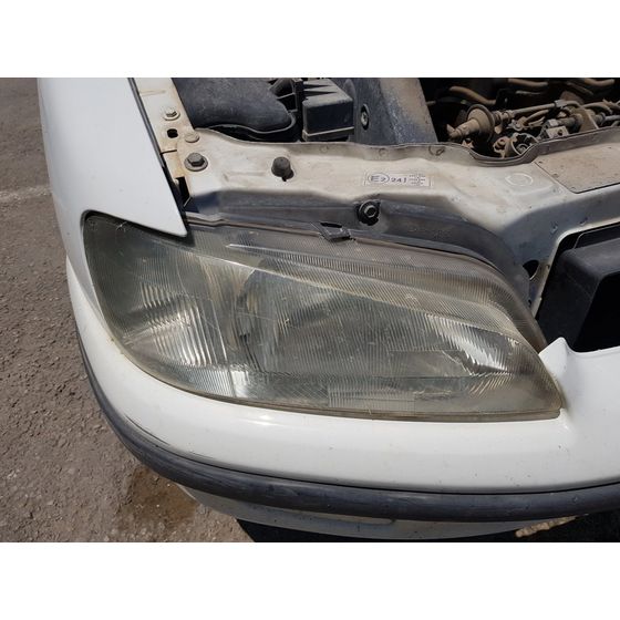 Faro Derecho Para Peugeot 106