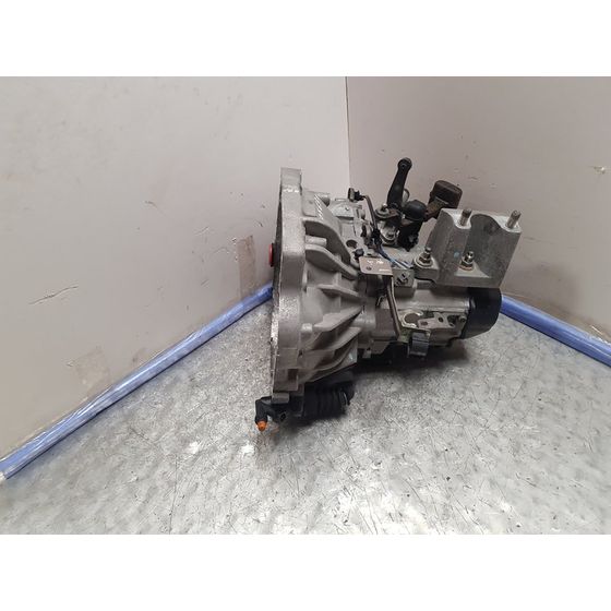 Caja Cambios Para Mazda 2 Lim.