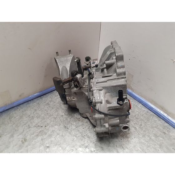 Caja Cambios Para Mazda 2 Lim.