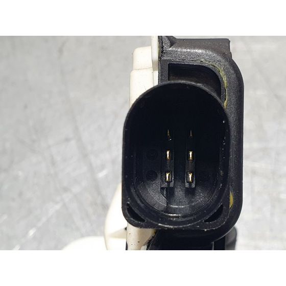Cerradura Puerta Trasera Derecha Para Volkswagen Tiguan