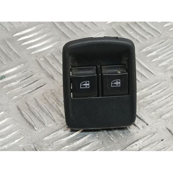 Mando Elevalunas Delantero Izquierdo  Para Dacia Dokker