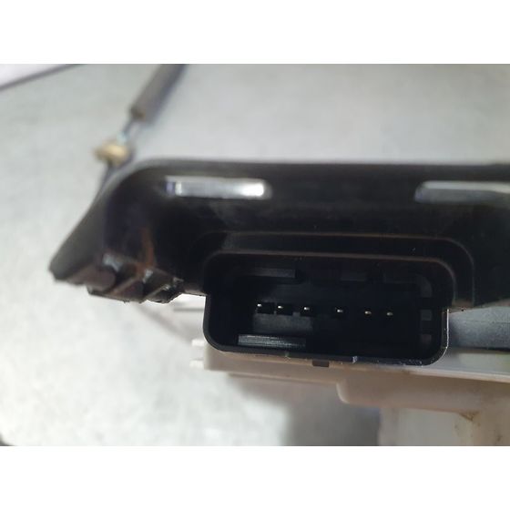Cerradura Puerta Trasera Derecha Para Peugeot 3008