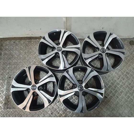 Juego Llantas para Nissan Pulsar
