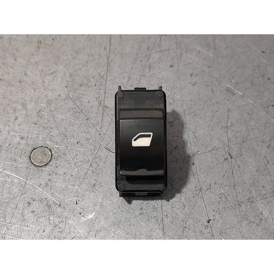 Mando Elevalunas Trasero Izquierdo Para Peugeot 3008