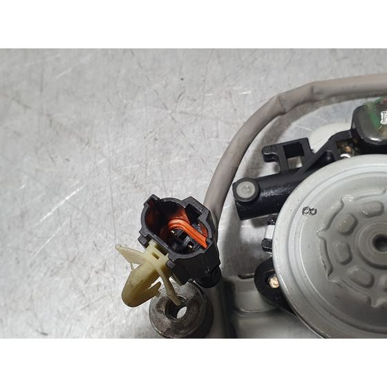Elevalunas Delantero Derecho Para Kia Carnival Ii