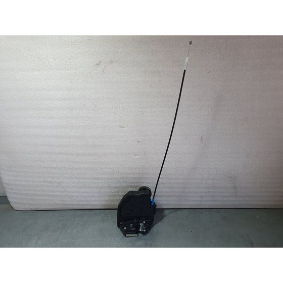 Cerradura Puerta Trasera Derecha Para Toyota Auris