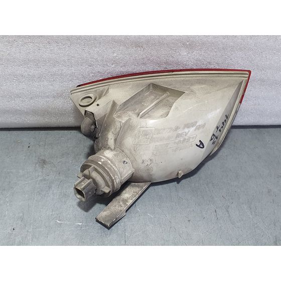 Piloto Trasero Derecho Paragolpes Para Ford Focus Berlina
