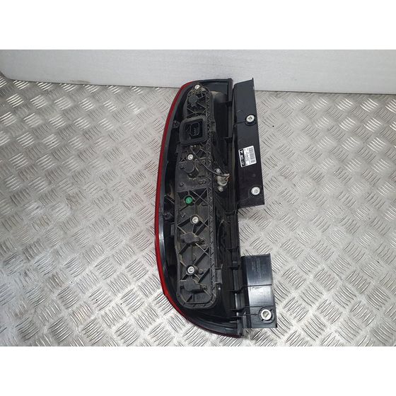 Piloto Trasero Derecho Para Opel Combo D