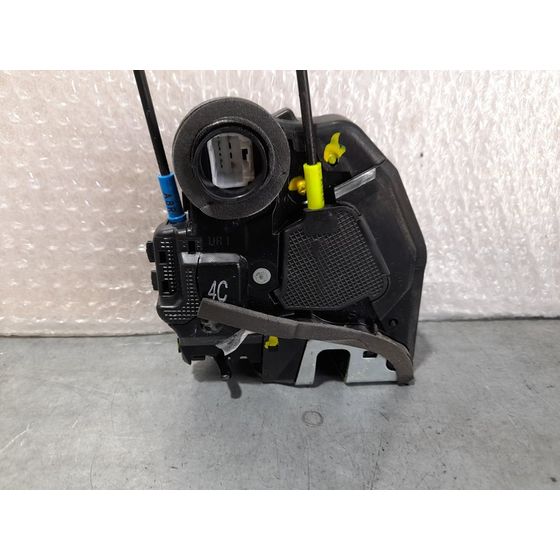 Cerradura Puerta Trasera Derecha Para Toyota Auris
