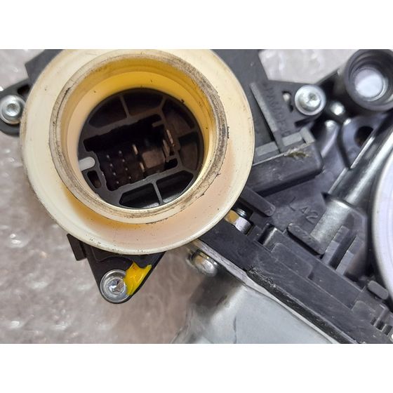 Elevalunas Trasero Derecho Para Toyota Auris