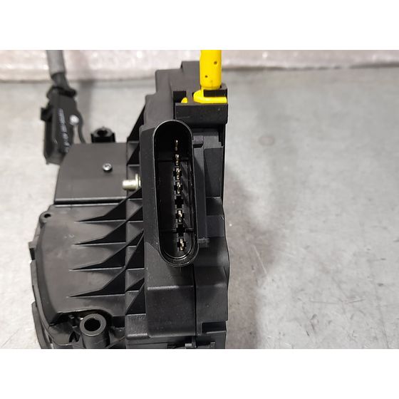 Cerradura Puerta Trasera Derecha Para Kia Cee'd
