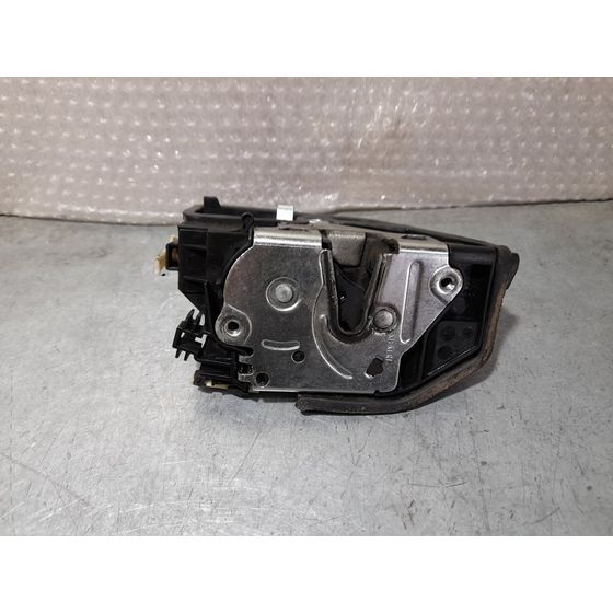 Cerradura Puerta Trasera Derecha Para Bmw Serie 1 Lim.