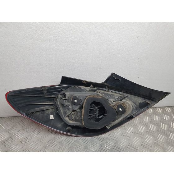 Piloto Trasero Derecho Para Opel Corsa D