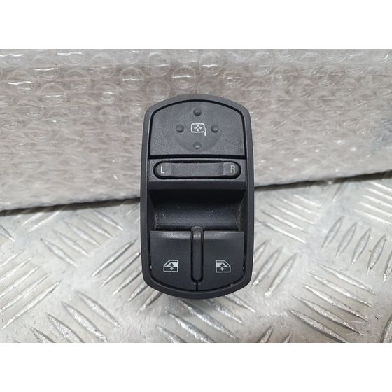 Mando Elevalunas Delantero Izquierdo para Opel Corsa D