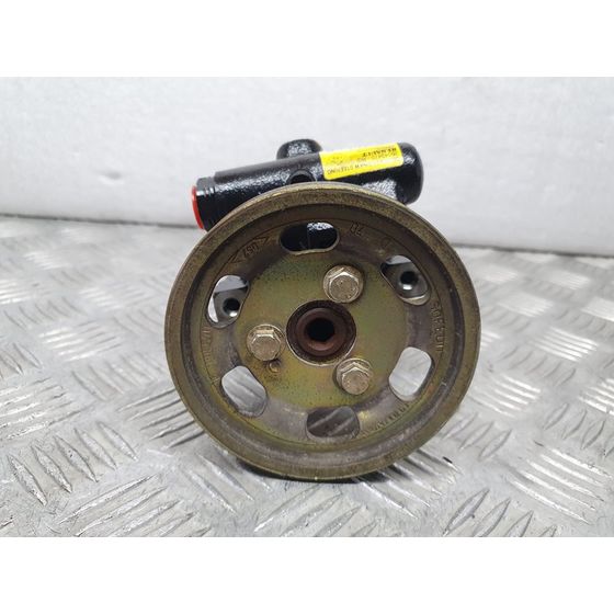 Bomba Direccion Para Nissan Kubistar