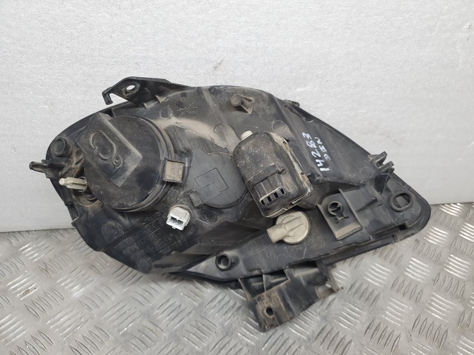 Faro Izquierdo Para Nissan Kubistar