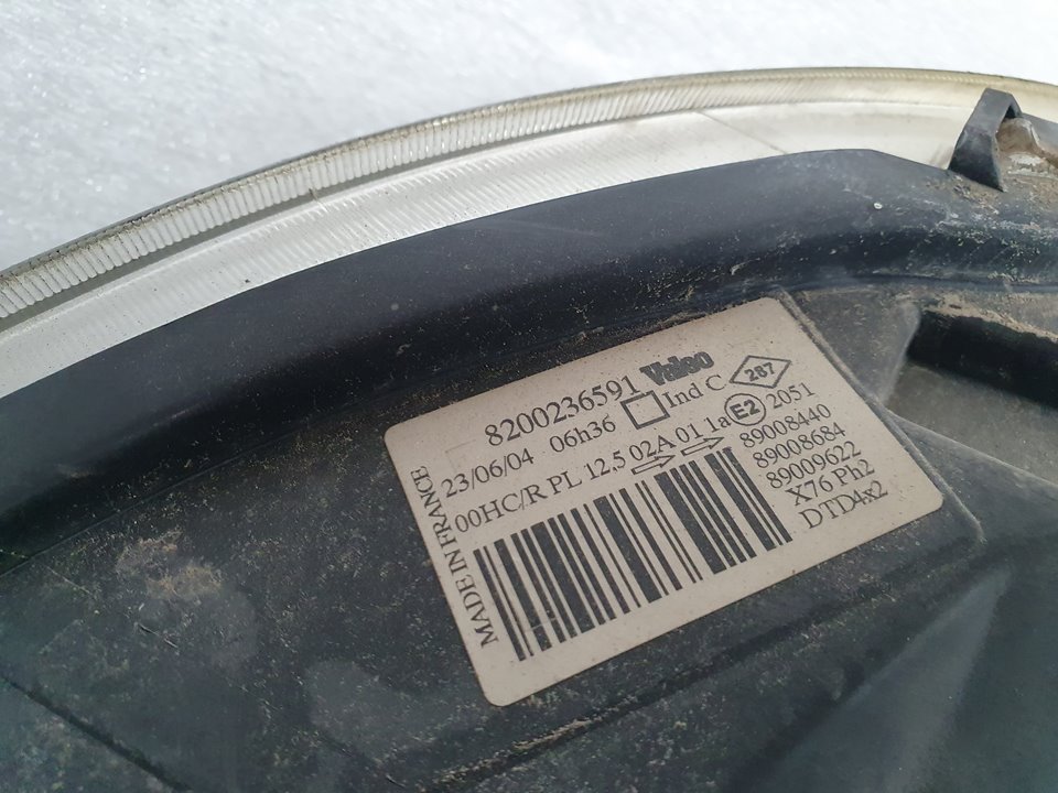 Faro Derecho para Nissan Kubistar (X76)