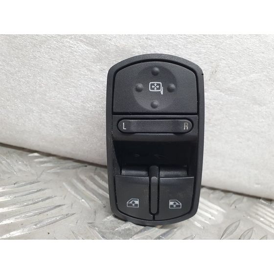 Mando Elevalunas Delantero Izquierdo Para Opel Corsa D