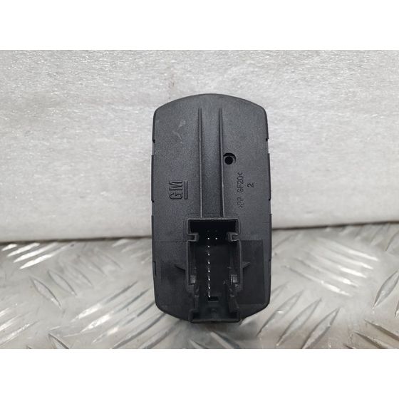 Mando Elevalunas Delantero Izquierdo Para Opel Corsa D