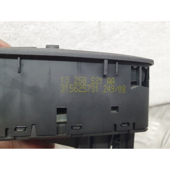 Mando Elevalunas Delantero Izquierdo Para Opel Corsa D