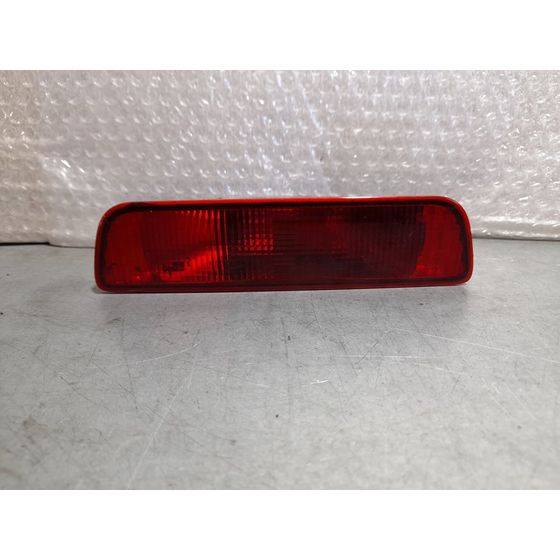 Piloto Trasero Central para Nissan Micra V (K14)