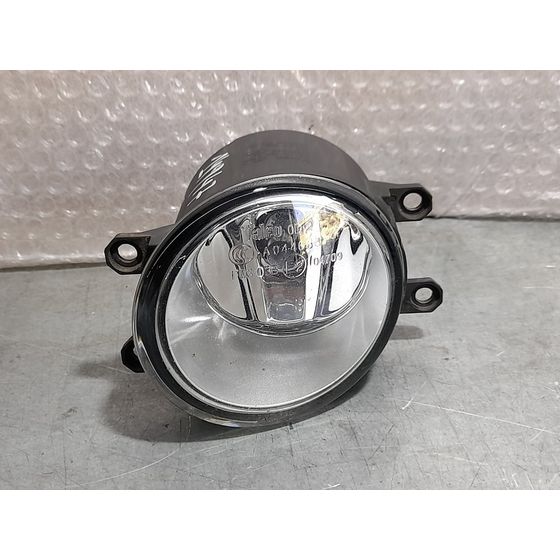 Faro Antiniebla Izquierdo para Toyota Auris