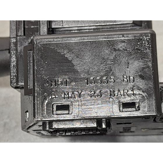Mando Intermitentes para Ford Focus Berlina (Cap)