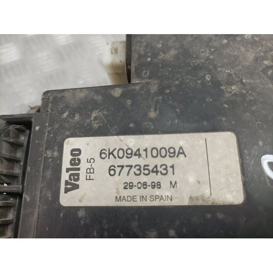 Faro Izquierdo para Seat Cordoba Berlina (6K2)