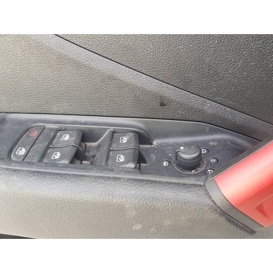 Mando Elevalunas Delantero Izquierdo Para Audi Q2