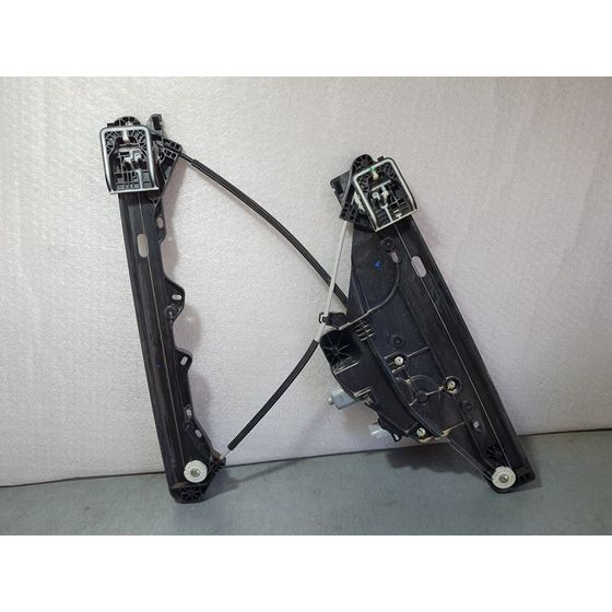 Elevalunas Delantero Derecho para Peugeot 2008 (P1)