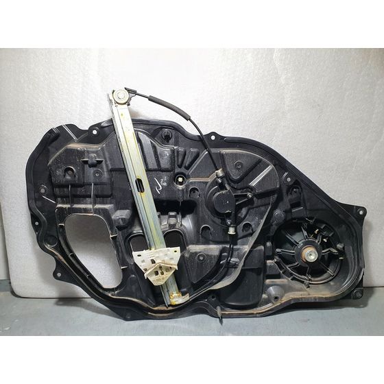 Elevalunas Delantero Derecho Para Mazda 6 Lim.