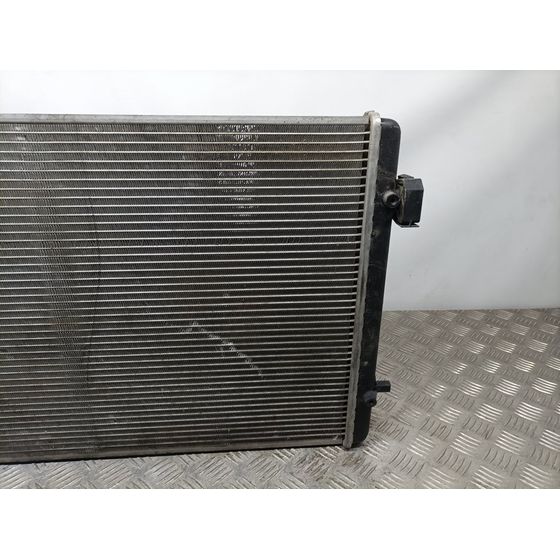 Radiador Agua Para Volkswagen Golf Iv Berlina