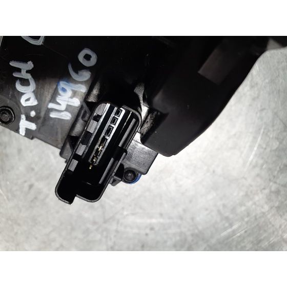 Cerradura Puerta Trasera Derecha Para Nissan Pulsar