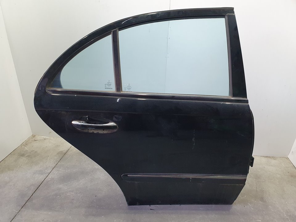 Puerta Trasera Derecha Para Mercedes Clase E  Berlina
